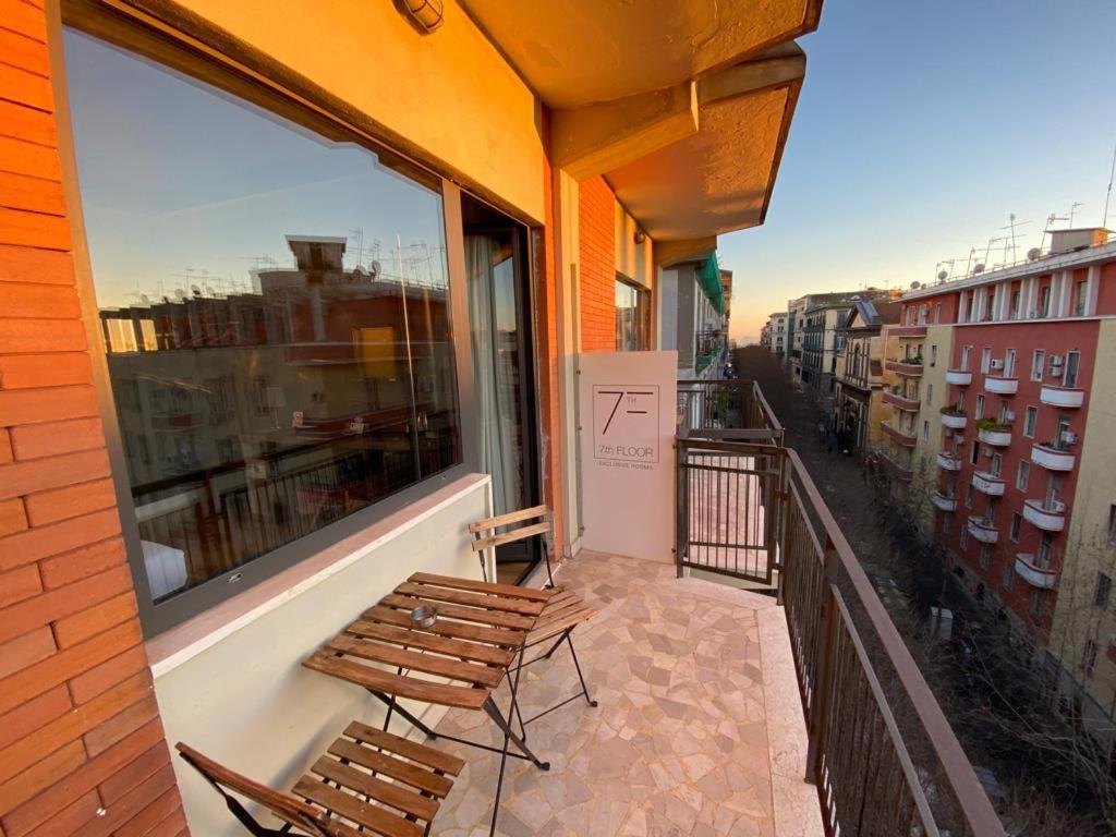 7Th Floor Suite Napoli Eksteriør billede